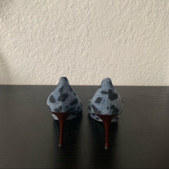 Dolce & Gabbana Leopard Print Pumps - Picture 5 of 12